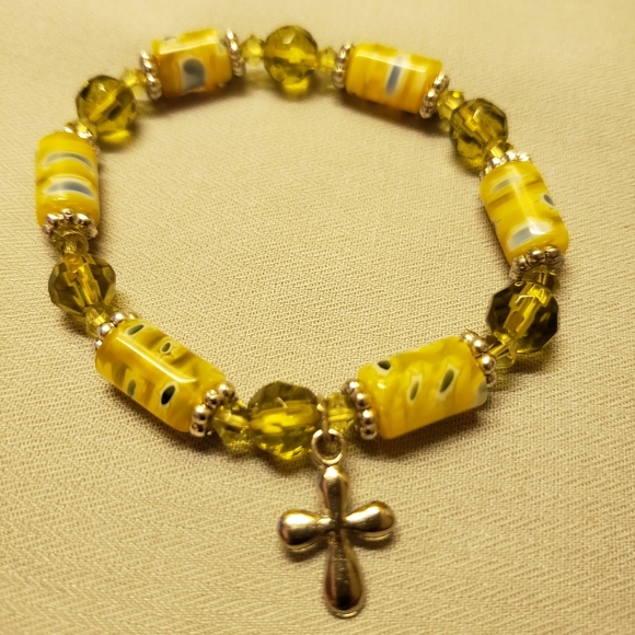 Wisconsin Monarch's Golden Son-Shine Bracelet - Picture 5 of 7